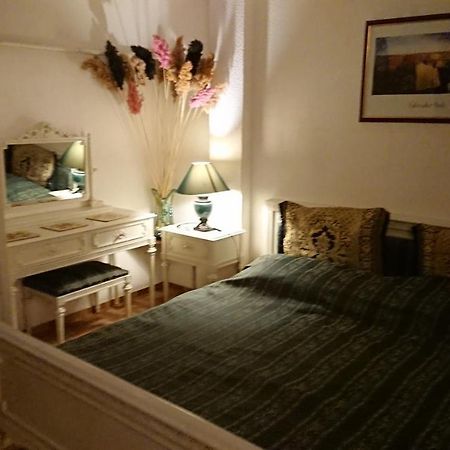 One Bedroom Apartment French Embassy Бухарест Екстер'єр фото