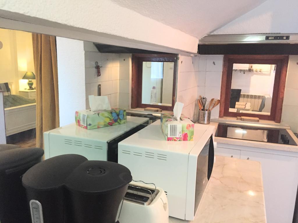 One Bedroom Apartment French Embassy Бухарест Екстер'єр фото